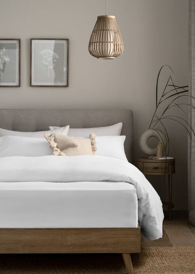 مفروشات السرير